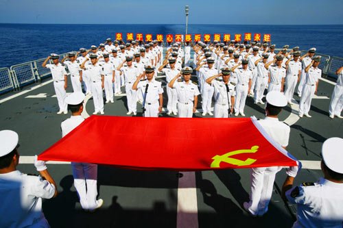 中国海军赴巴168舰在印度洋举行宣誓仪式(图)