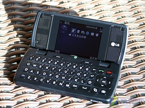 迷你版"诺基亚E90"首降 LG KT610仅1699 迷你版"诺基亚E90"首降 LG KT610仅1699