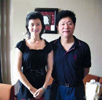 宋祖英罗浩夫唱妇随 两人恩爱联袂造“金花”