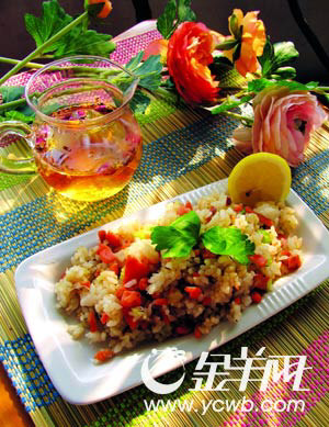 编 号: 2522595
<p> 摄影作者: 文件名:yzblll9346.jpg 文件大小:K 高X 宽:389 X 300 说明:yzblll9346.jpg