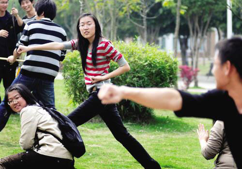 女生成武侠协会“大当家” 最想学凌波微步