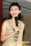 孙燕姿要登台北小巨蛋母亲现身为女儿打气(图)