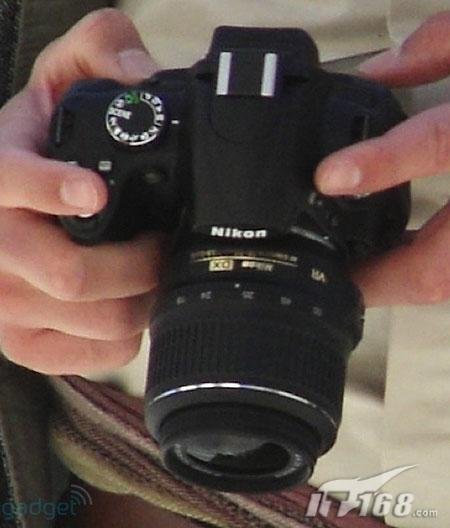 对抗EOS 500D!尼康D65多张谍照大曝光