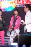 组图:东方神起李志勋等韩星聚首开演唱会