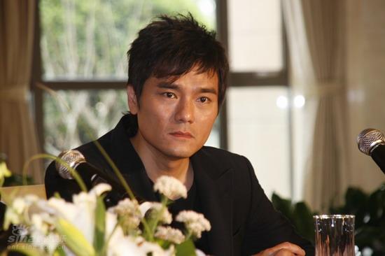据香港媒体报道,林家栋在《叶问》中演汉奸入木三分,获提名香港电影