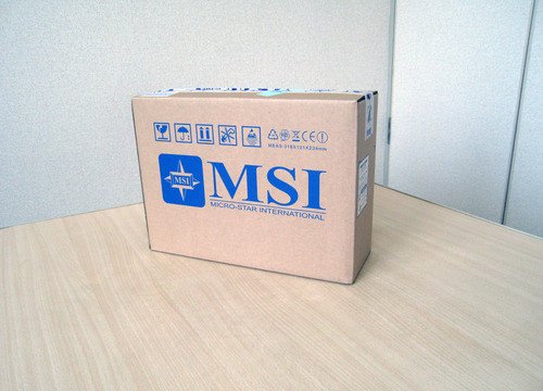 微星10英寸Wind U123上网本拆箱(组图)