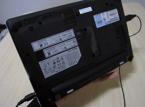 微星10英寸Wind U123上网本拆箱(组图)