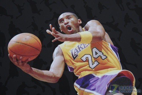 篮球迷必看!联想NBA版Y450首发图赏