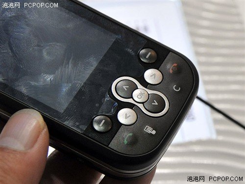 市场最便宜侧滑手机 LG KS360不足千元