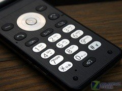 超薄金属翻盖机 夏普6010行货1749元