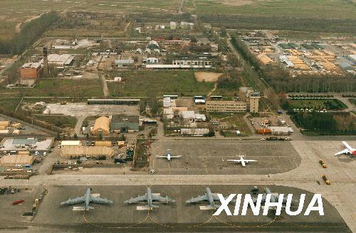 吉尔吉斯斯坦敦促美军8月18如期撤离吉领土 吉尔吉斯斯坦敦促美军8月18如期撤离吉领土