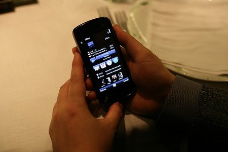诺基亚N97中东全球首卖 售价5560元