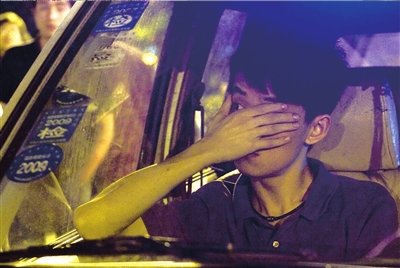 杭州飙车肇事者罪名待判决 数百市民祭死者-杭州|飙车