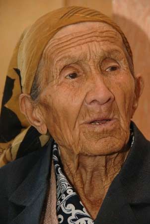 中国第一女寿星去世 终年119岁子孙88人(图)