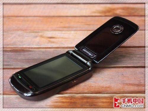 明系掌门人 摩托罗拉A1210不足2000元