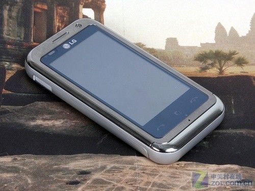 施耐德拍照杜比音效 LG KM900再降100元