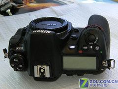 热门中端单反 尼康D300送包带卡9450元