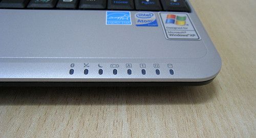 世界首款SSD加HDD双硬盘上网本拆箱