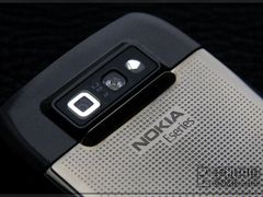 行货更超值 诺基亚E71突破2300仍降价