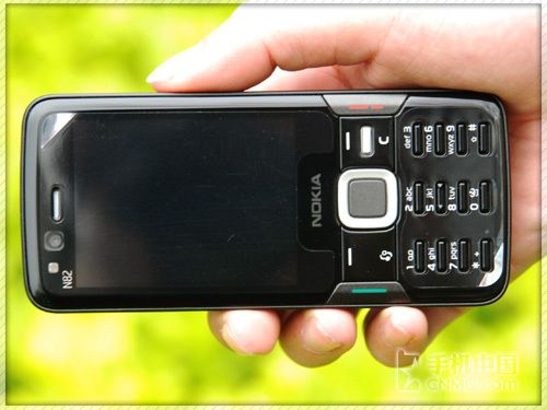 500万像素S60系统 诺基亚N82再爆新低价