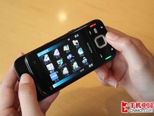 全能旗舰再降价 诺基亚N85突破2300元
