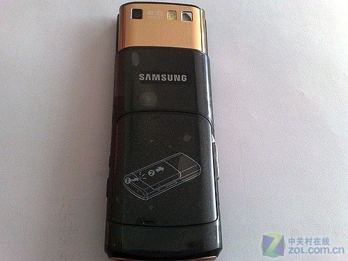 拍照明星盛装登场 金色三星S8300c到货