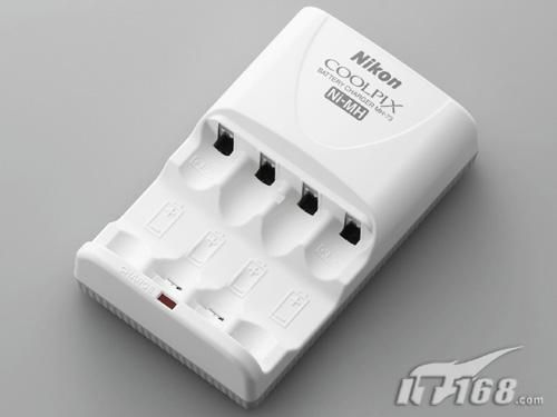 疑似Eneloop 尼康发布CoolPix镍氢电池