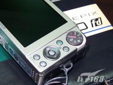 1200万像素主流CCD富士F60仅售1500元