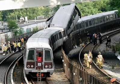 美国地铁列车发生相撞事故 造成至少4人死亡