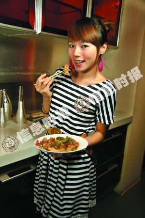 美女私房菜姜葱炒鸡块