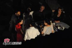 刘烨北京举行法式婚礼妻子秀红旗袍(组图)