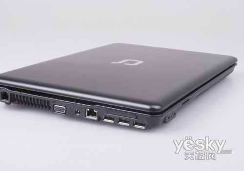 硬派男人装 惠普Compaq511笔记本评测解析