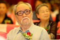 群星齐贺影协成立60年成龙幽默致辞称想当主席
