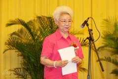 群星齐贺影协成立60年成龙幽默致辞称想当主席