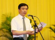 群星齐贺影协成立60年成龙幽默致辞称想当主席
