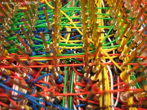DIY最高境界 发烧友个人纯手工打造CPU