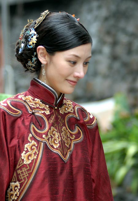 李嘉欣新片造型
