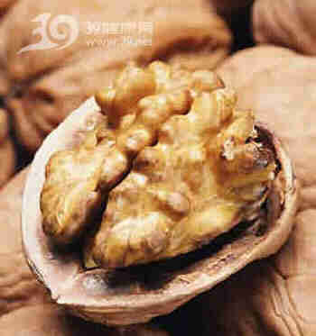 油腻餐后来一个核桃大有益处