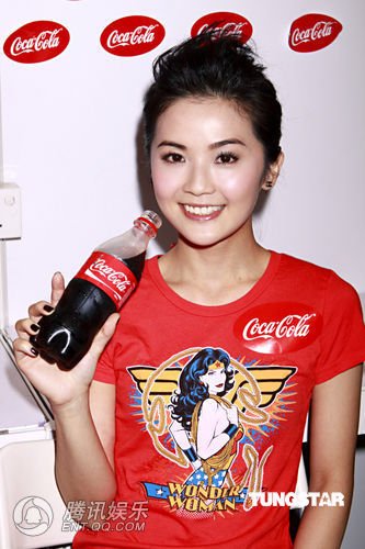 组图:蔡卓妍自嘲年岁已大 澄清TWINS没有解散