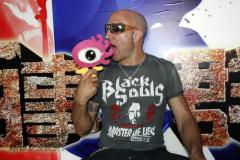新浪独家对话世界鼓王KENNYARONOFF(组图)