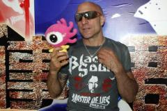 新浪独家对话世界鼓王KENNYARONOFF(组图)