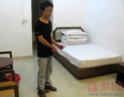 饭店老板模仿黄片摧残少女3个小时(图)