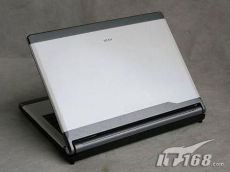 没钱也不瞧上网本 2999元精品本本推荐