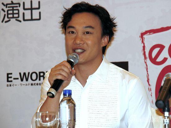 陈奕迅全国巡演上海启动再次否认和谢安琪绯闻