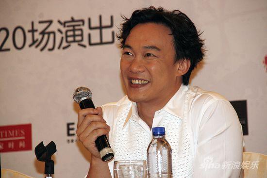 陈奕迅全国巡演上海启动再次否认和谢安琪绯闻