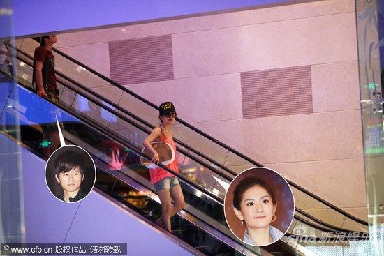 谢娜张杰低调看电影传年底前订婚(组图)