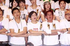 刘德华领头数百艺人倾情录制赈灾主题曲(组图)