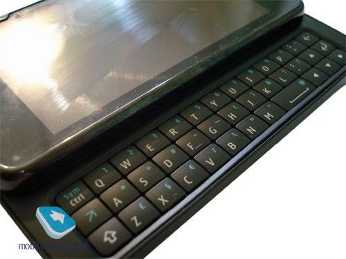 功能实用界面朴实 诺基亚N900详细图赏