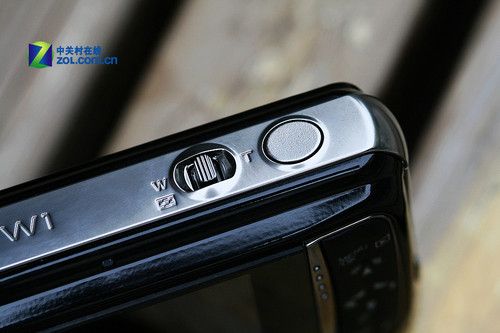 首款3D数码相机 富士W1真机精美图赏