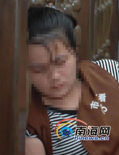 宣判后,王花瘫坐在地(特约记者 黄叶华摄)